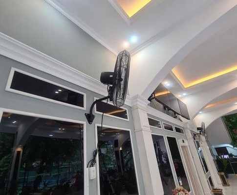 Lợi ích khi dùng quạt treo công nghiệp trong nhà máy