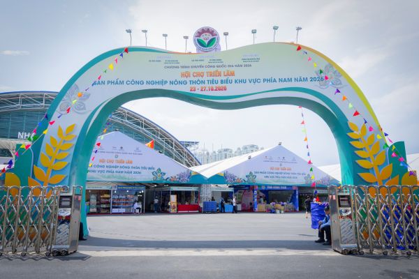 Hội Chợ Triển L&atilde;m Sản Phẩm CNNT Ti&ecirc;u Biểu Năm 2026